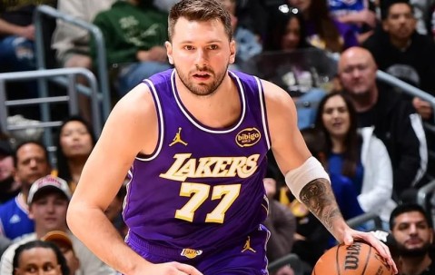 乐鱼-NBA最新排名！东部第一大爆冷，湖人升到第五，火箭给三队送温暖